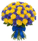 Elegant Bouquet of Roses with Blue Corflowers