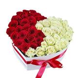 A Box of Pretty Roses - Flowers Box London