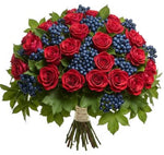 Charming Bouquet of Red Roses and Blueberries