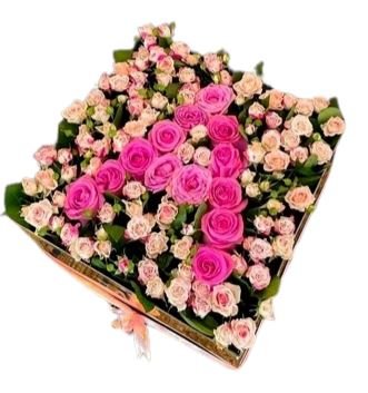 Cute Inicial Box of Spray Roses - Flowers Box London