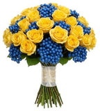 Gorgeous Bouquet of Roses and Blueberries - Flowers Box London