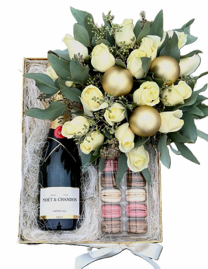 Moet and Macarons Gift Set - Flowers Box London
