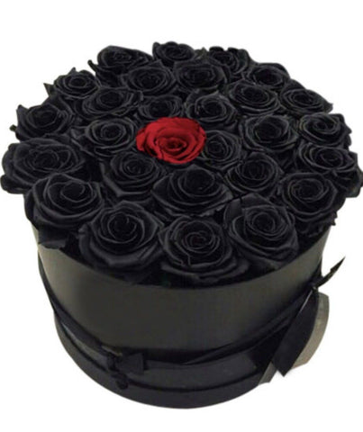 Infinity Roses Hat Box - Rose Head Ø 5cm - Flowers Box London