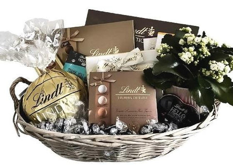 Luxury Lindt Chocolate Hamper - Flowers Box London