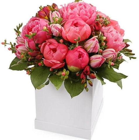 My Favourite Coral Box - Flowers Box London
