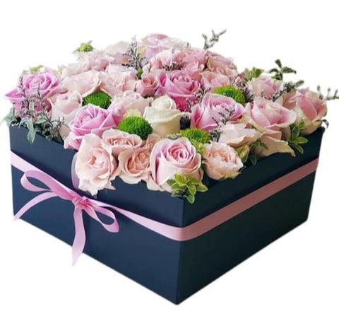 Pastel Pink Spray Roses Box