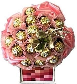 Pink Ferrero Rocher Chocolate Bouquet