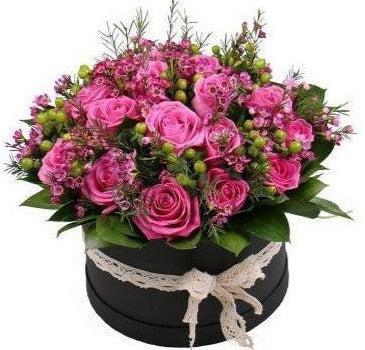 Pink Roses with Hypericum Hat Box