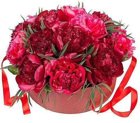 Red Peonies Hat Box