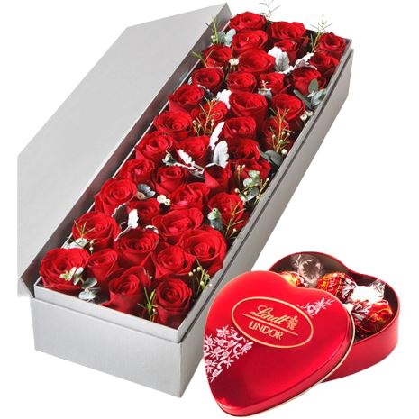 Roses Rectangle Box with Chocolates